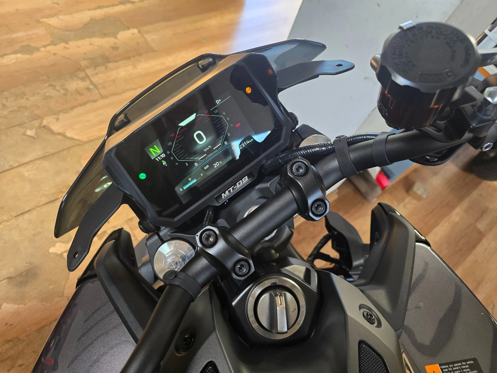 Yamaha Mt-09 Y-AMT 2025  NEW 2300KM!!!, снимка 7 - Мотоциклети и мототехника - 56060447