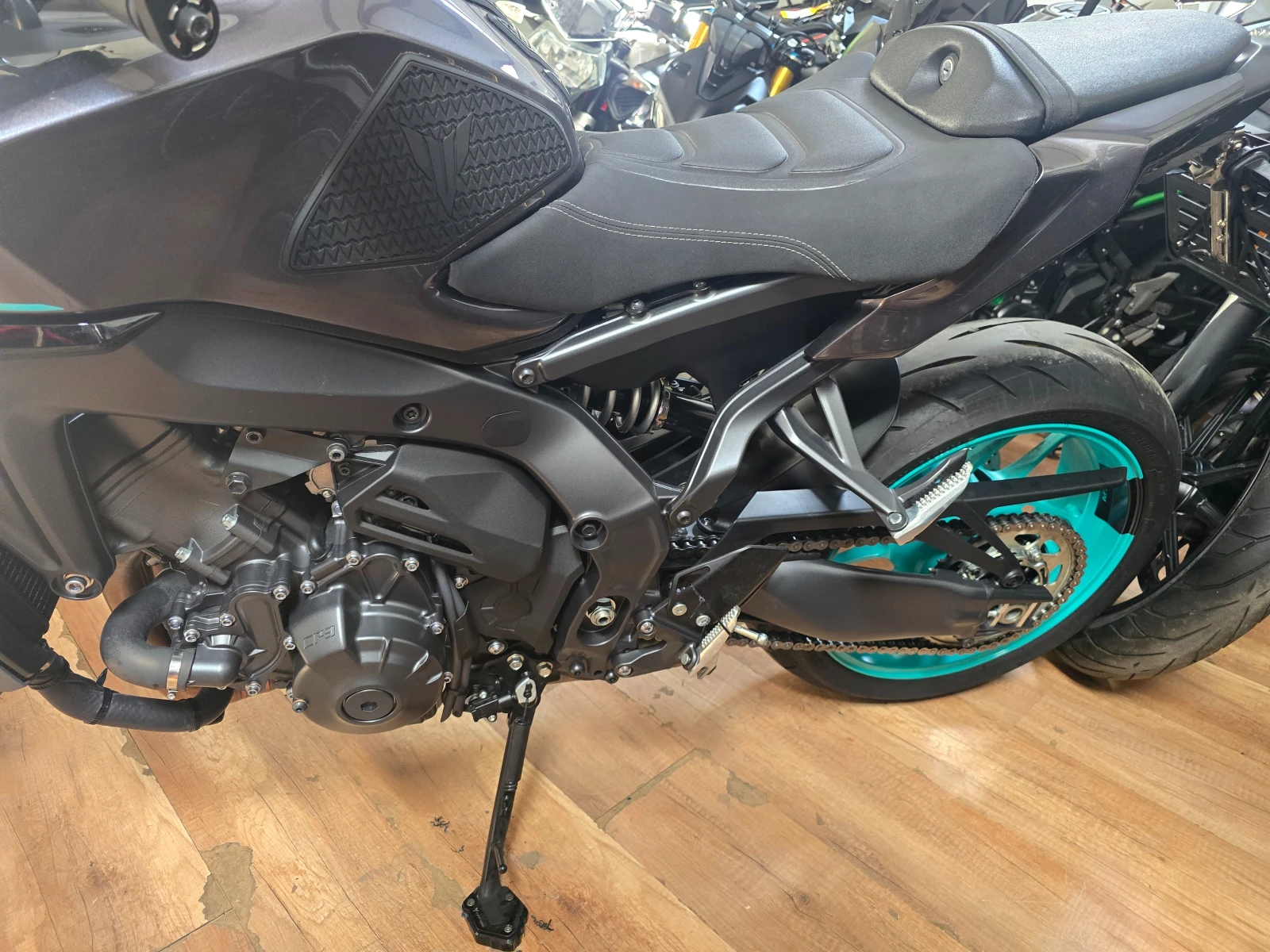 Yamaha Mt-09 Y-AMT 2025  NEW 2300KM!!!, снимка 4 - Мотоциклети и мототехника - 56060447