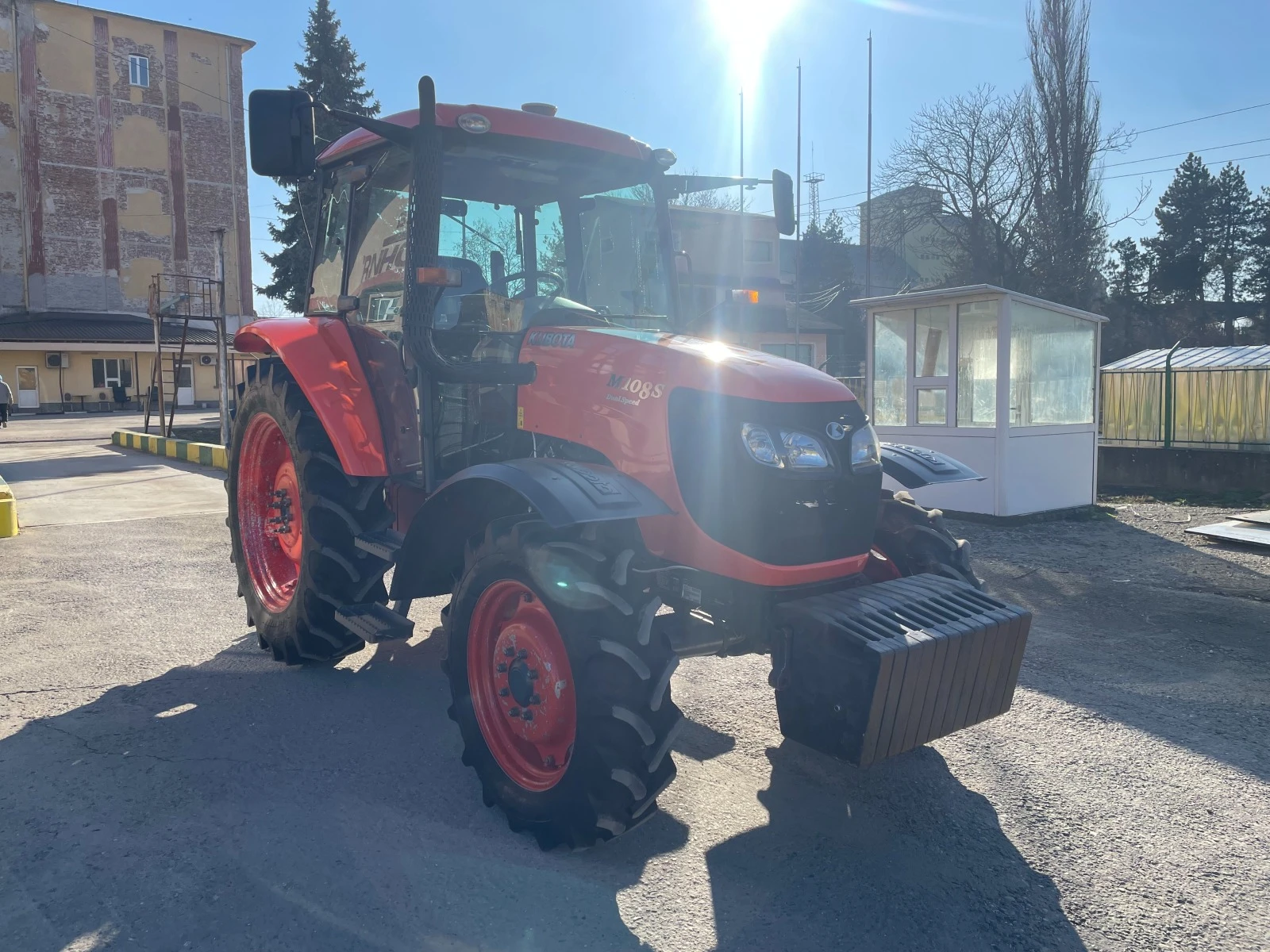 ������� Kubota M108 S | Mobile.bg � ����������� 2