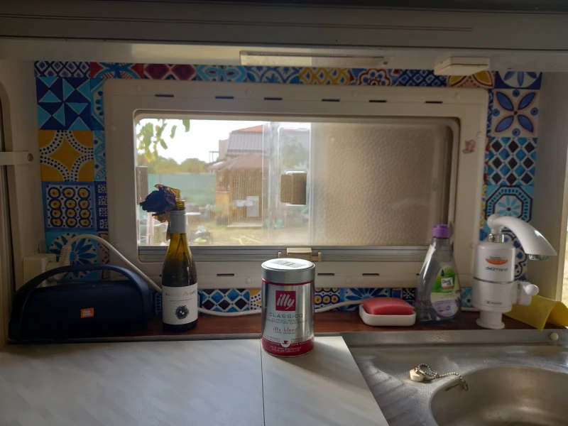 Каравана Chateau 430, снимка 11 - Каравани и кемпери - 51894842