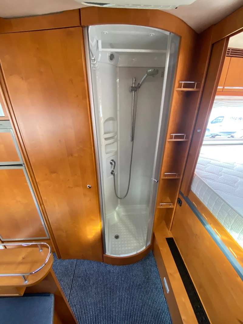 Кемпер Niesmann Bischoff Flair 7100, снимка 9 - Каравани и кемпери - 52051585