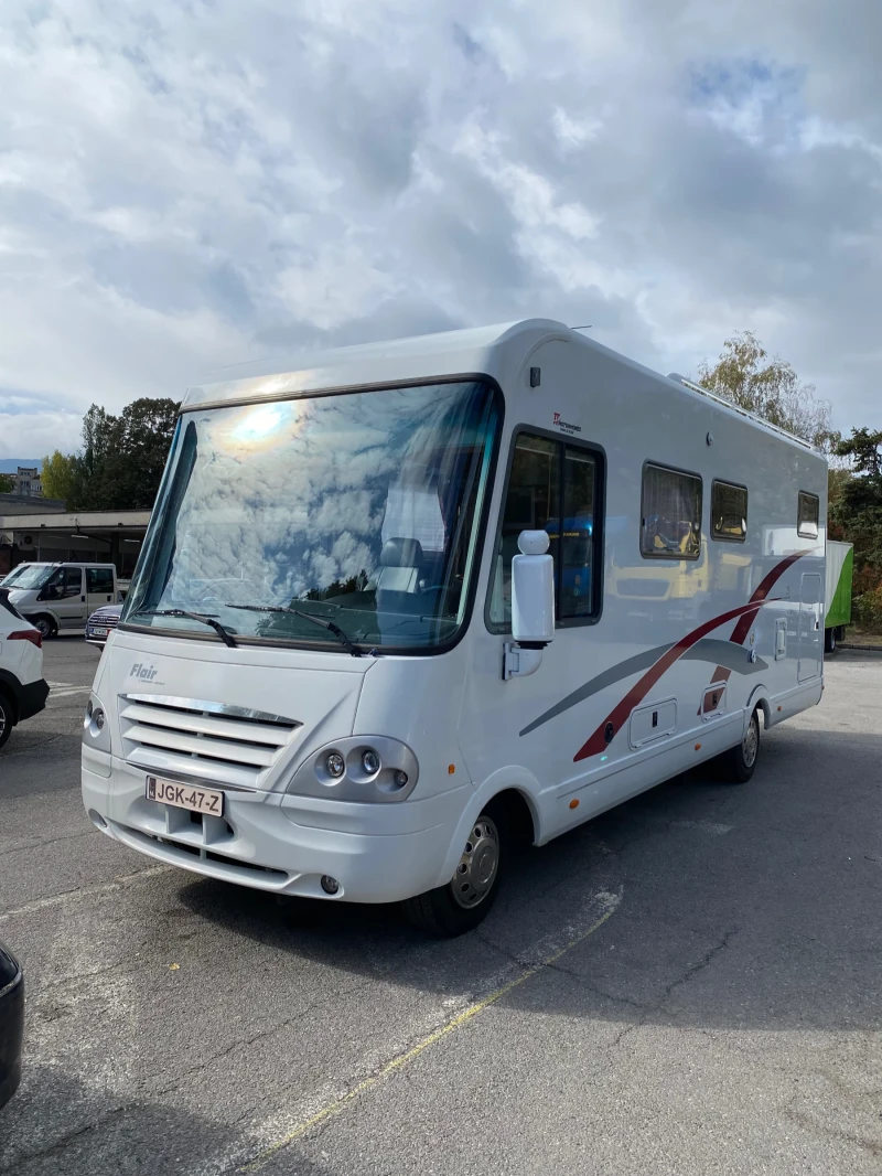 Кемпер Niesmann Bischoff Flair 7100, снимка 2 - Каравани и кемпери - 52051585