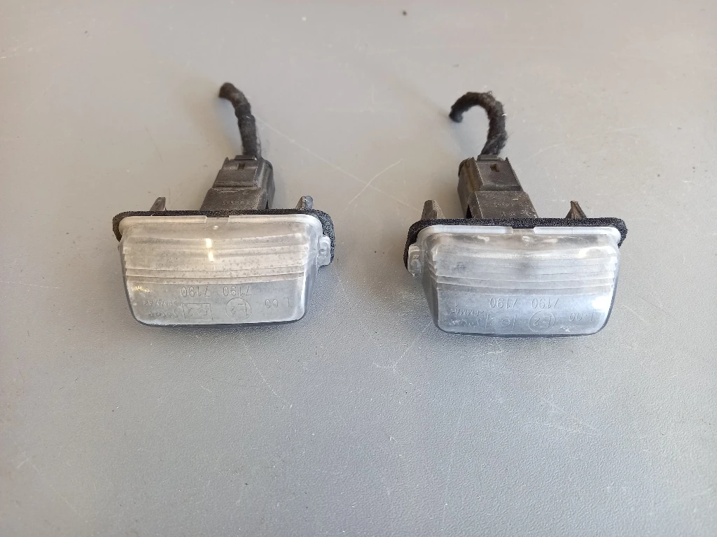 ������ ����� ����� ���� 207SW  | Mobile.bg � ����������� 1