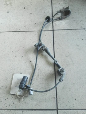 преден Абс датчик Тойота Корола 1.4 16V