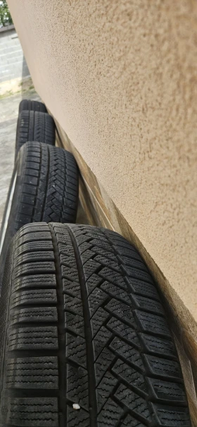 Гуми Зимни 225/55R16, снимка 4
