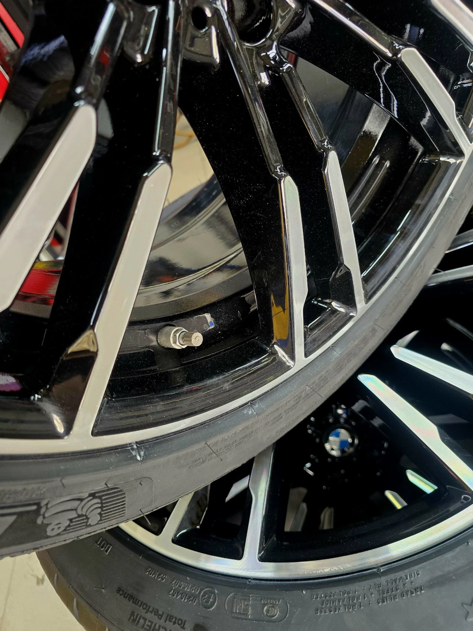 ���� � ������ 275/35R20 �� BMW M5 | Mobile.bg � ����������� 4