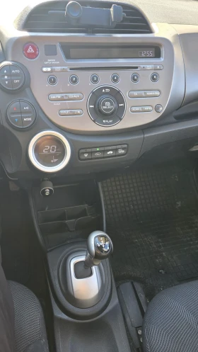Honda Jazz 1.4 100 к.с. бензин, автоматик, снимка 10