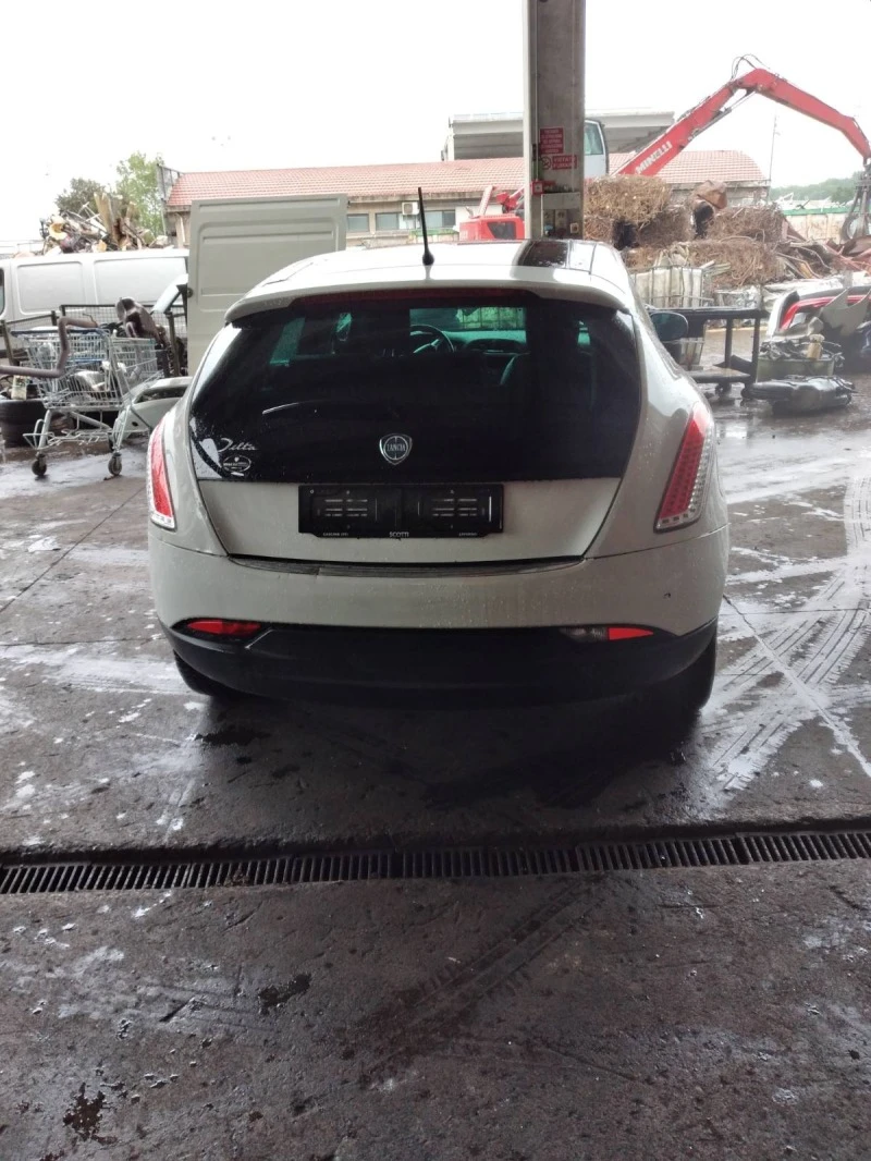 Lancia Delta 1.6, снимка 2 - Автомобили и джипове - 47071283