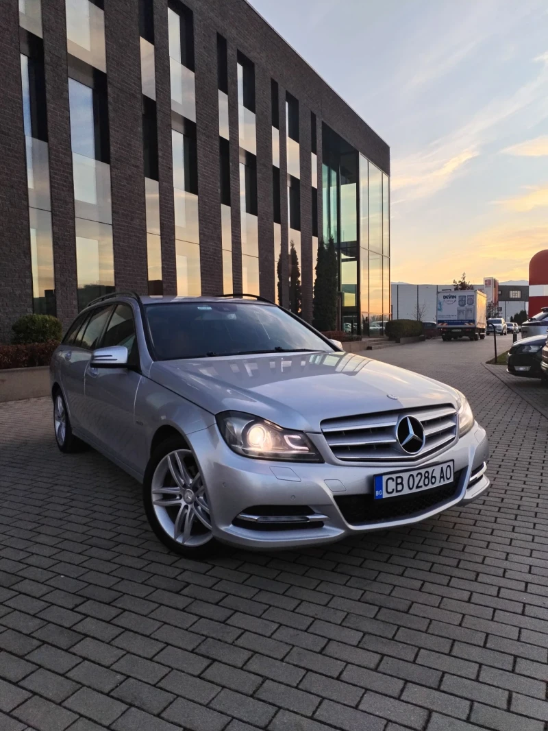 Mercedes-Benz C 220 2.2 Cdi FACE УНИКАТ , снимка 3 - Автомобили и джипове - 48014970