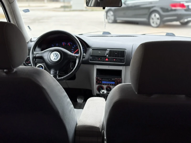 VW Golf 1.9, снимка 7 - Автомобили и джипове - 48834903