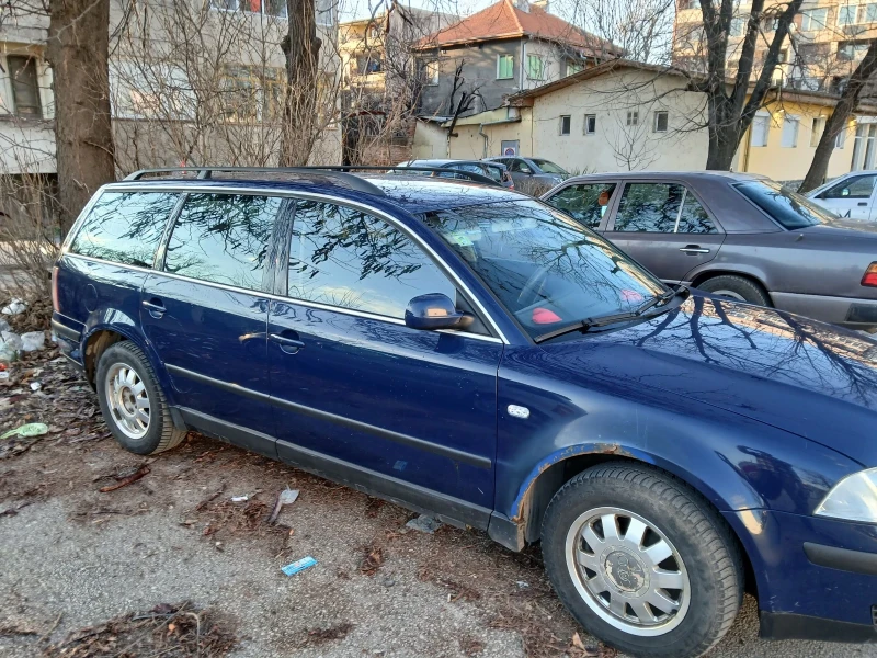 VW Passat, снимка 1 - Автомобили и джипове - 49029486