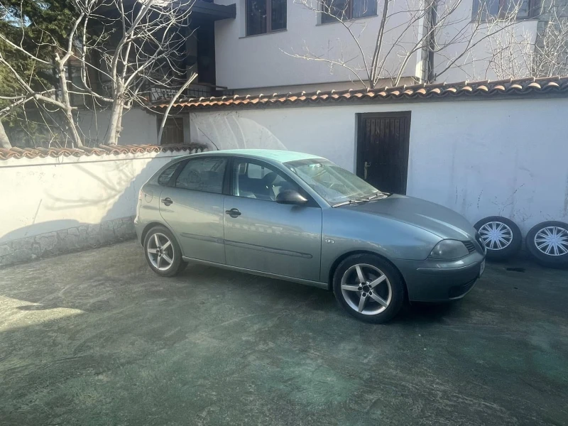 Seat Ibiza, снимка 2 - Автомобили и джипове - 49221977