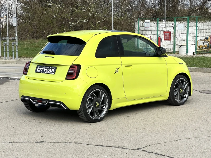 Fiat 500 e ABARTH/ TURISMO/ JBL/ CAMERA/ LED/ PANO/ 18/, снимка 6 - Автомобили и джипове - 49572924