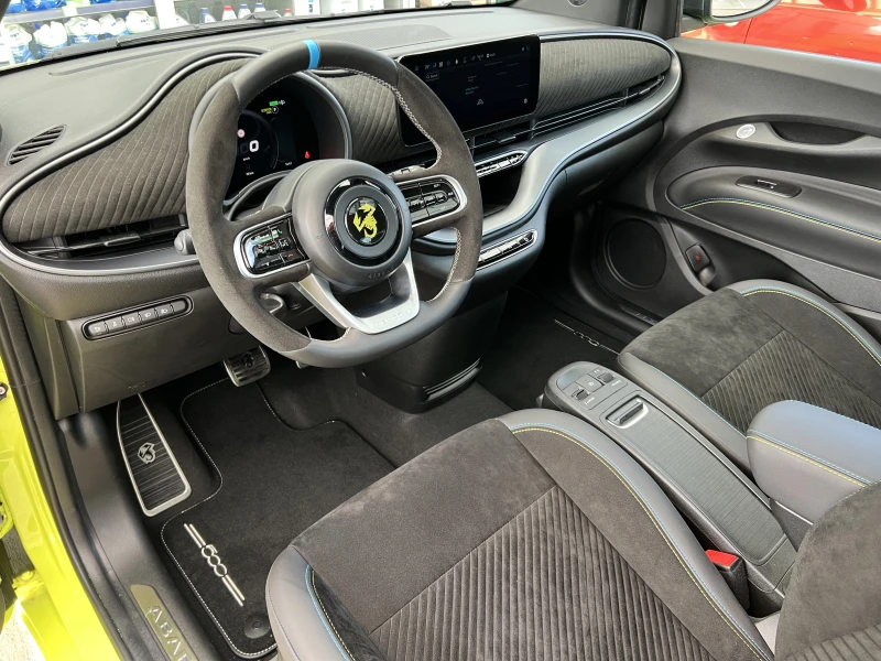 Fiat 500 e ABARTH/ TURISMO/ JBL/ CAMERA/ LED/ PANO/ 18/, снимка 9 - Автомобили и джипове - 49572924