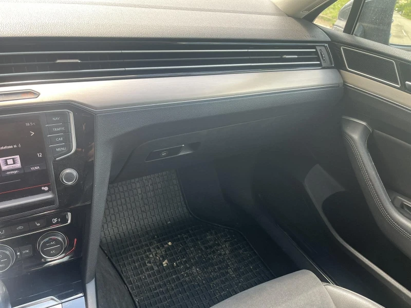 VW Passat Passat B8, снимка 10 - Автомобили и джипове - 50324629