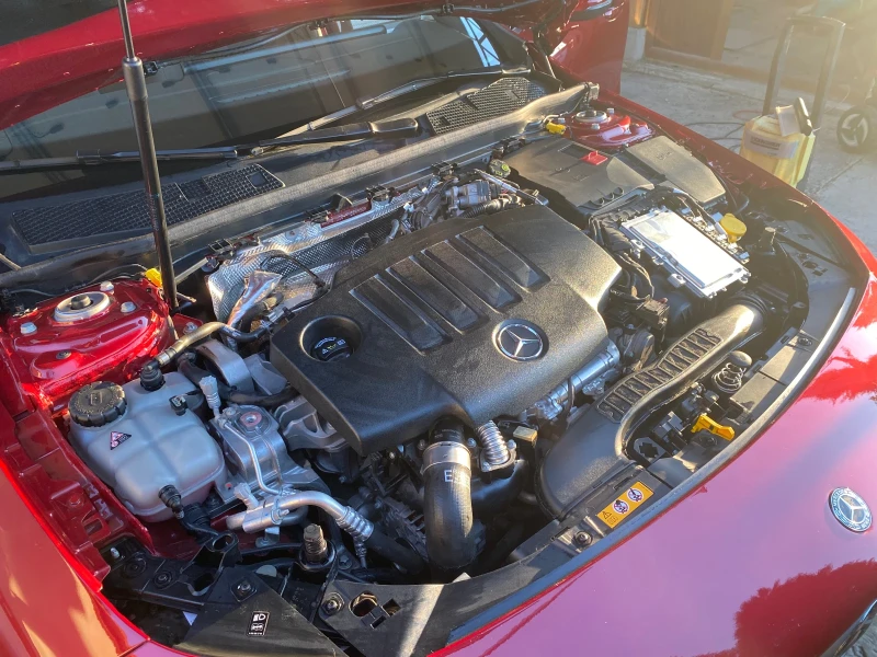 Mercedes-Benz CLA 200, снимка 12 - Автомобили и джипове - 51844425