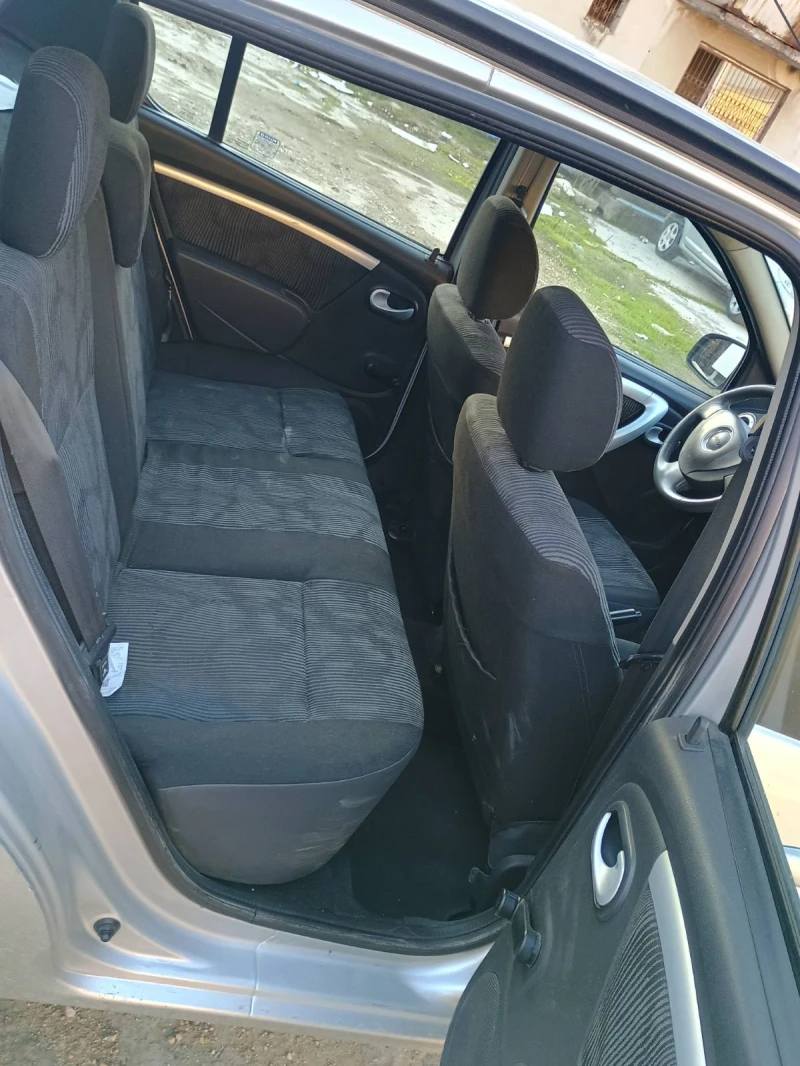 Dacia Sandero 1.4 бензин/газ, снимка 7 - Автомобили и джипове - 52693327
