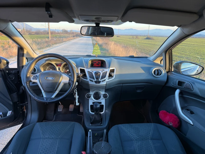 Ford Fiesta 1.4 LPG, снимка 8 - Автомобили и джипове - 52866752