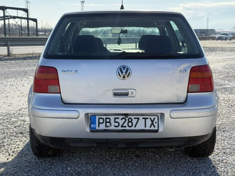 VW Golf 1.6, снимка 5 - Автомобили и джипове - 53130481