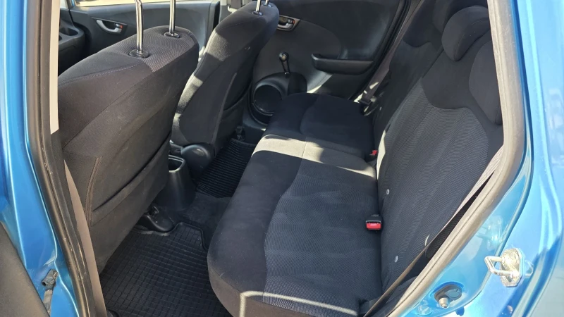 Honda Jazz 1.4 100 к.с. бензин, автоматик, снимка 9 - Автомобили и джипове - 53203165