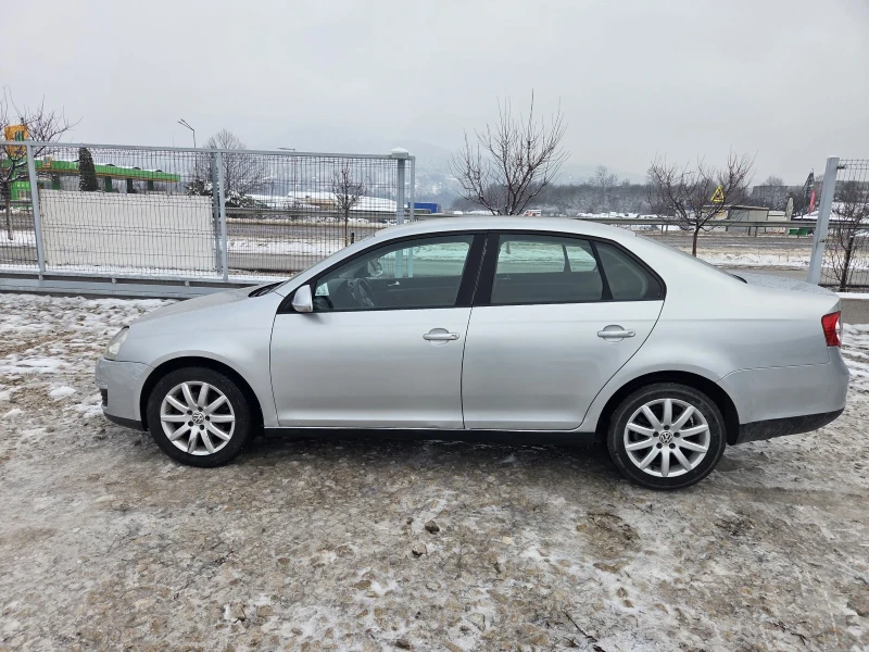 VW Jetta 1.9tdi* klima* , снимка 7 - Автомобили и джипове - 53374844