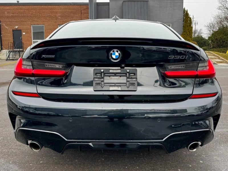BMW 330 2019* 8ZF* M-PACK* BLACK OPTIC* 360* CARPLAY* SHOD, снимка 3 - Автомобили и джипове - 53475569