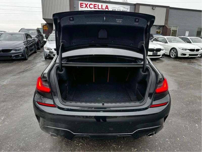 BMW 330 2019* 8ZF* M-PACK* BLACK OPTIC* 360* CARPLAY* SHOD, снимка 7 - Автомобили и джипове - 53475569