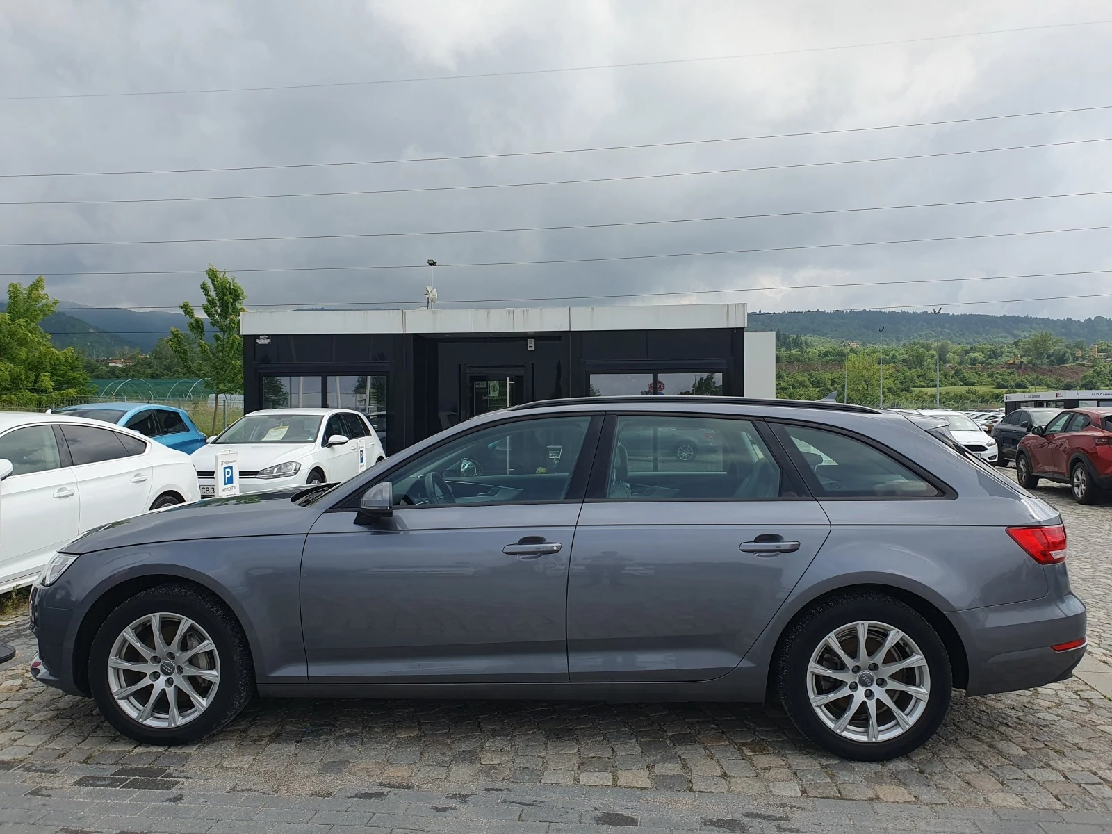 Audi A4 2.0TDI / 190к.с. / S-Tronic / Quattro - изображение 7