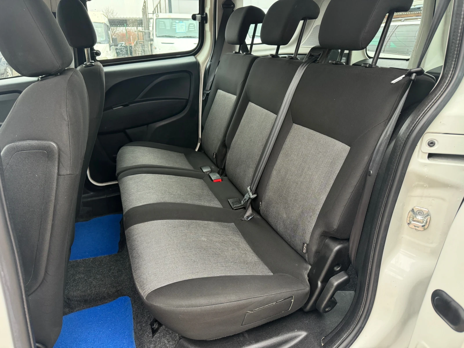 Fiat Doblo 1.3 M-JET 90кс - изображение 10