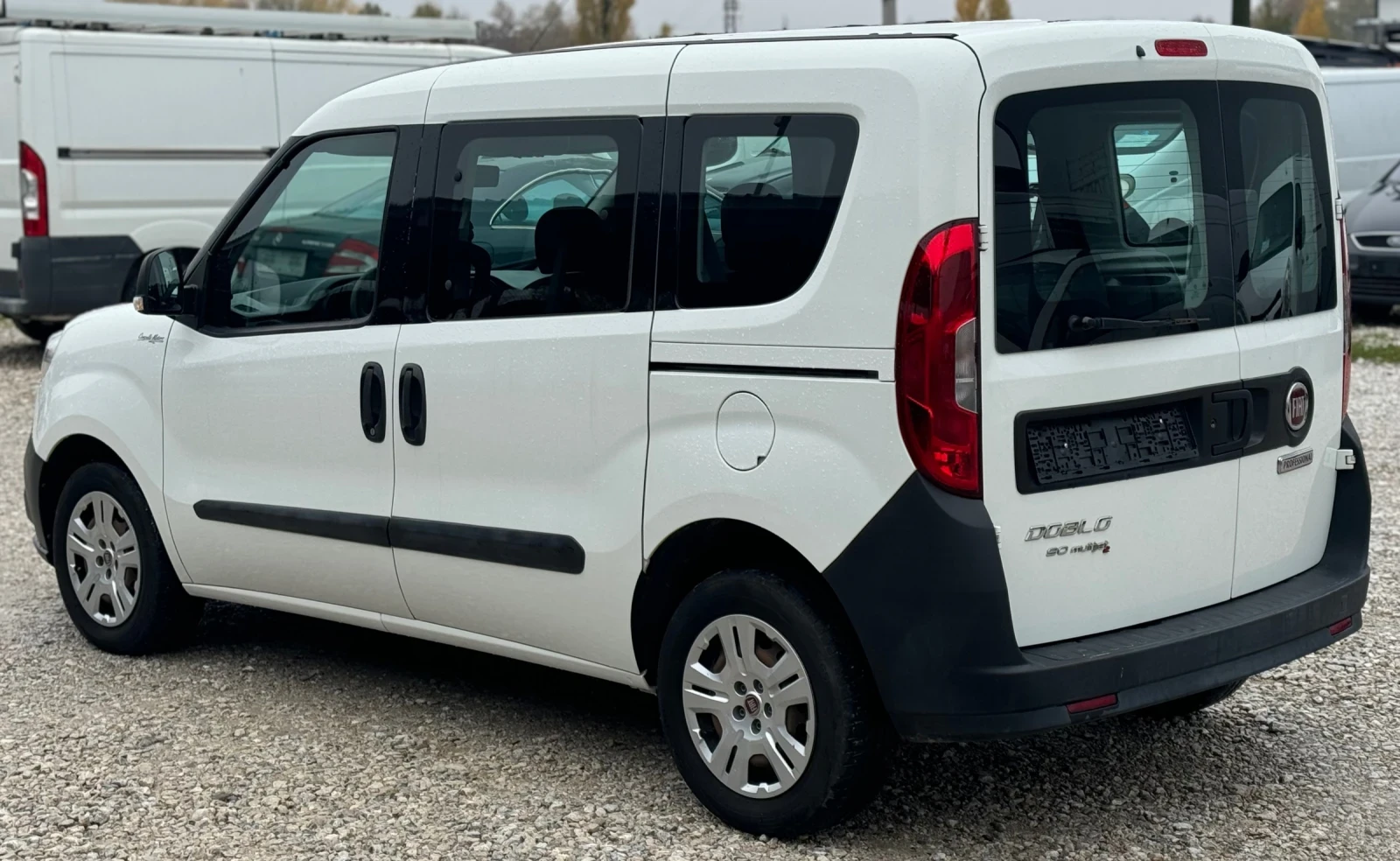 Fiat Doblo 1.3 M-JET 90кс - изображение 4