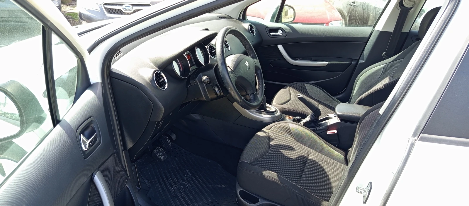 Peugeot 308 1.6 HDI 109 PS TOP - изображение 10