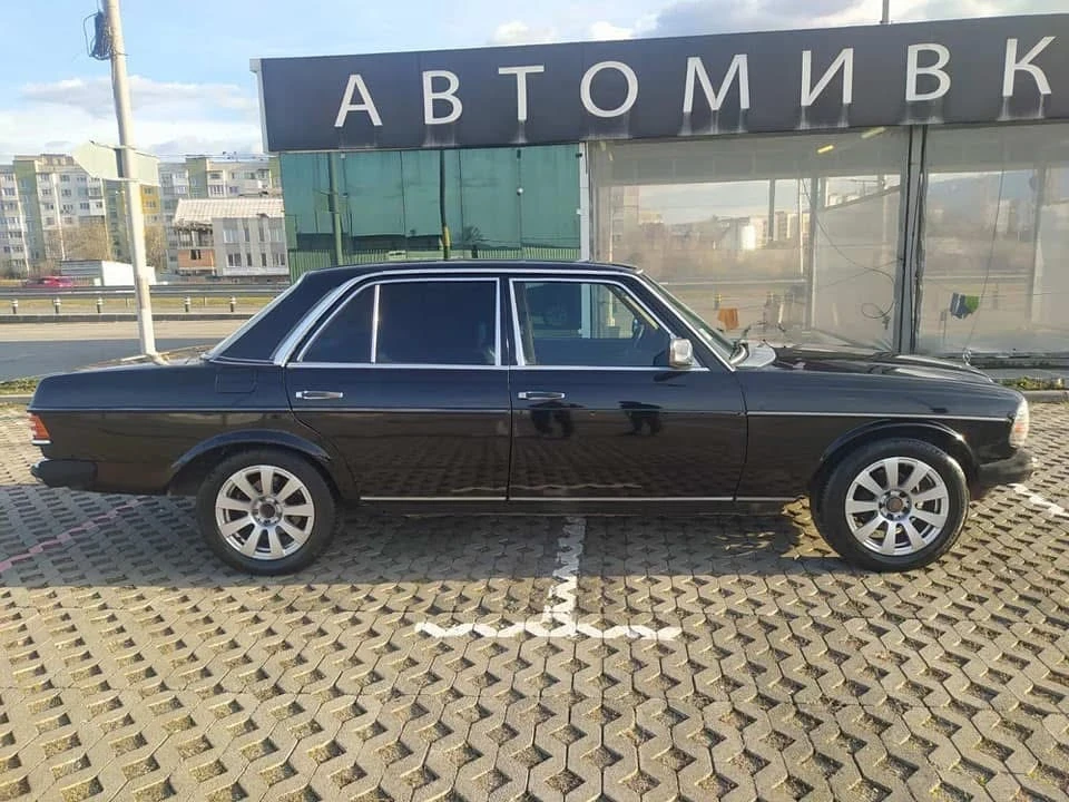 Mercedes-Benz 123 2.3 - изображение 4
