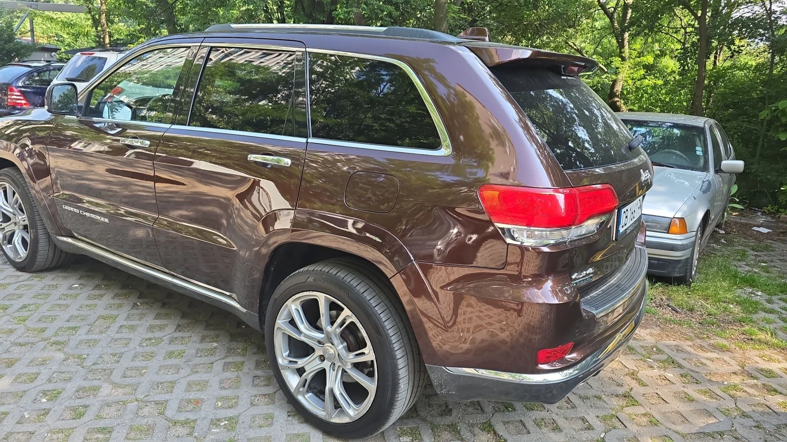 Jeep Grand cherokee Sumit - изображение 4