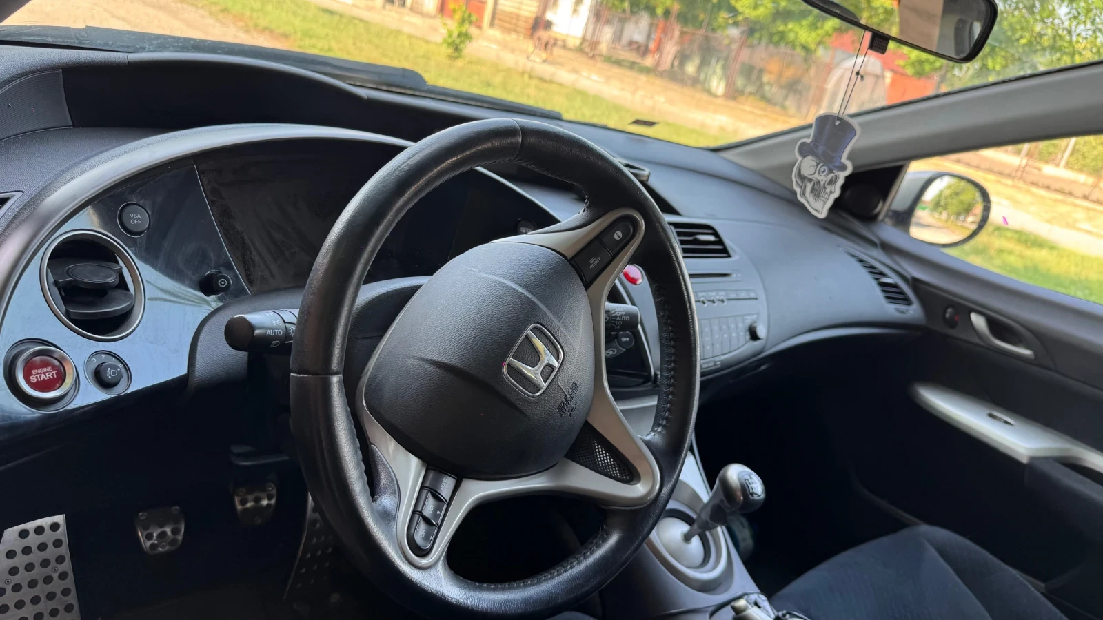 Honda Civic 1.4i  - изображение 3