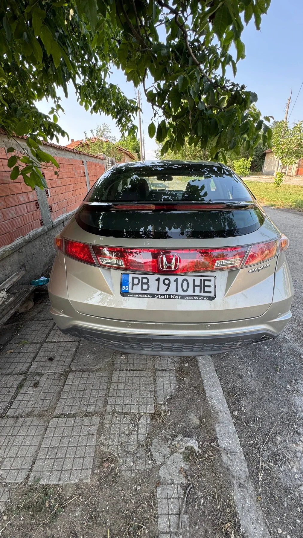 Honda Civic 1.4i  - изображение 2