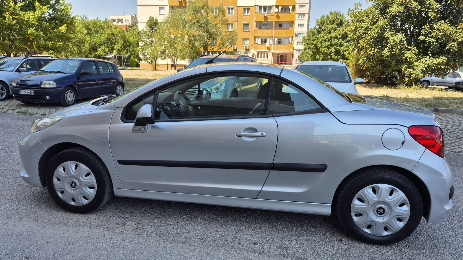 Peugeot 207 CC 1.6 hdi * Kожен салон * Бартер * Лизинг - изображение 2