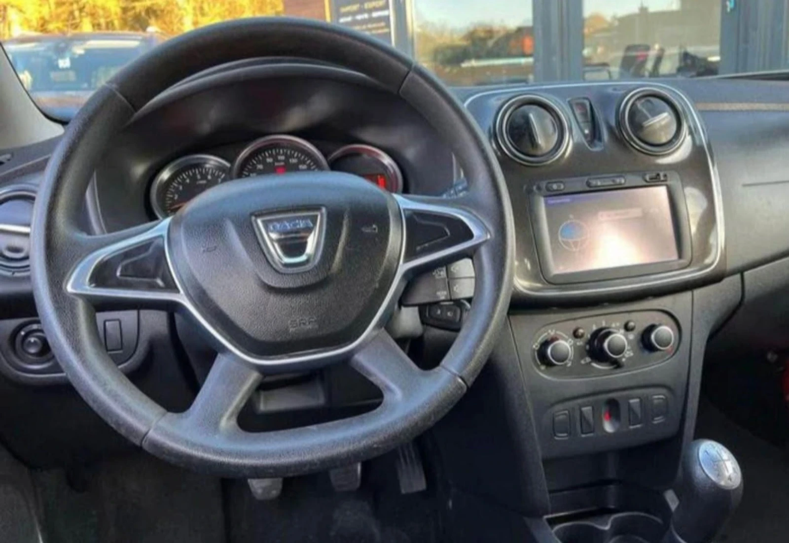 Dacia Logan 1.5 dci - изображение 7
