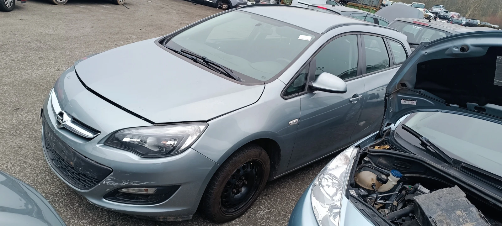 Opel Astra J 1.7/2.0CDTi 1.6i - изображение 2