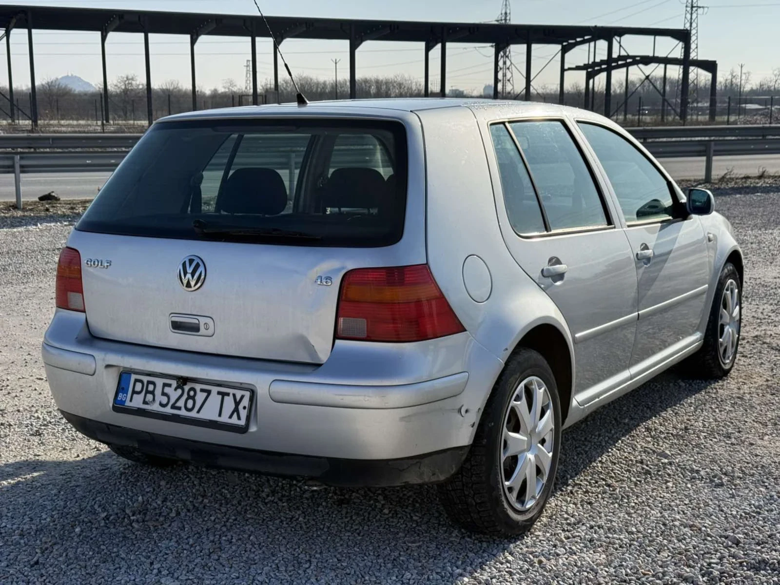 VW Golf 1.6 - изображение 4