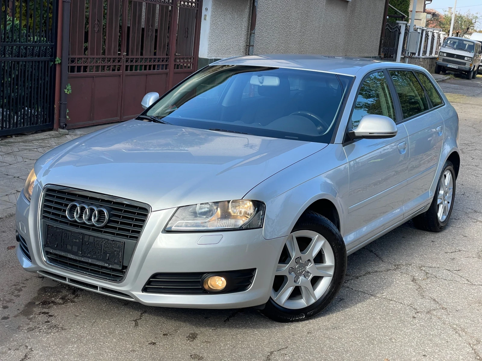 Audi A3 1.6i* 102kc* sportback* facelift*  - изображение 7