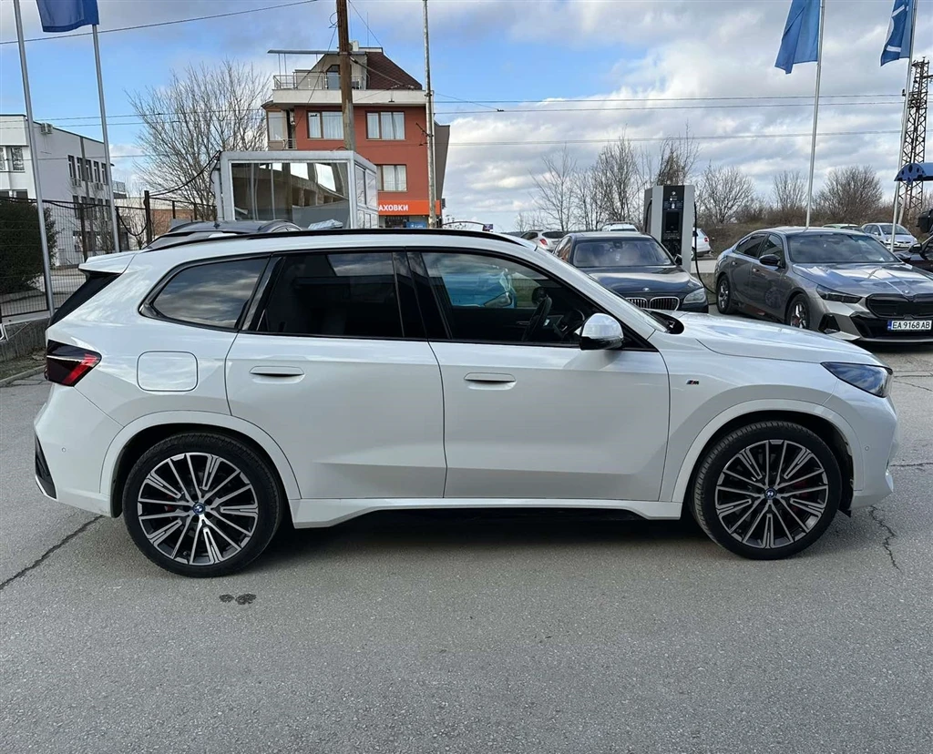 BMW iX1 xDrive30 | Mobile.bg � ����������� 15