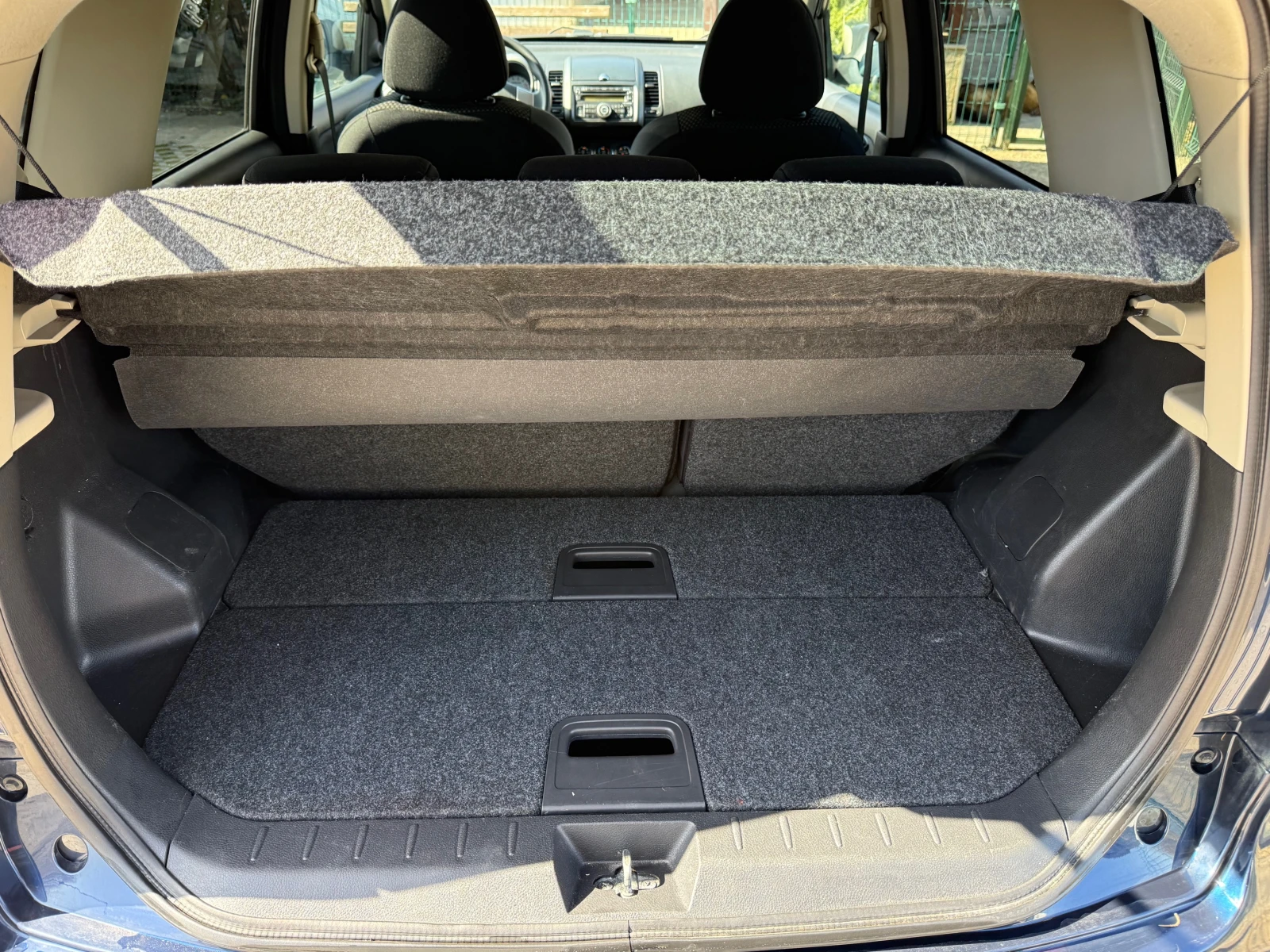 Nissan Note 1.6i Автомат.57000км., снимка 14 - Автомобили и джипове - 53835396