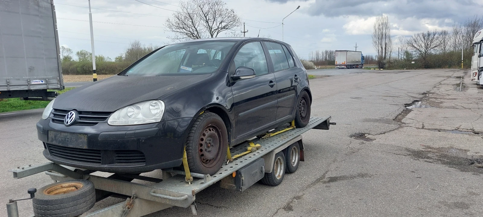 VW Golf Golf5, снимка 2 - Автомобили и джипове - 54020019