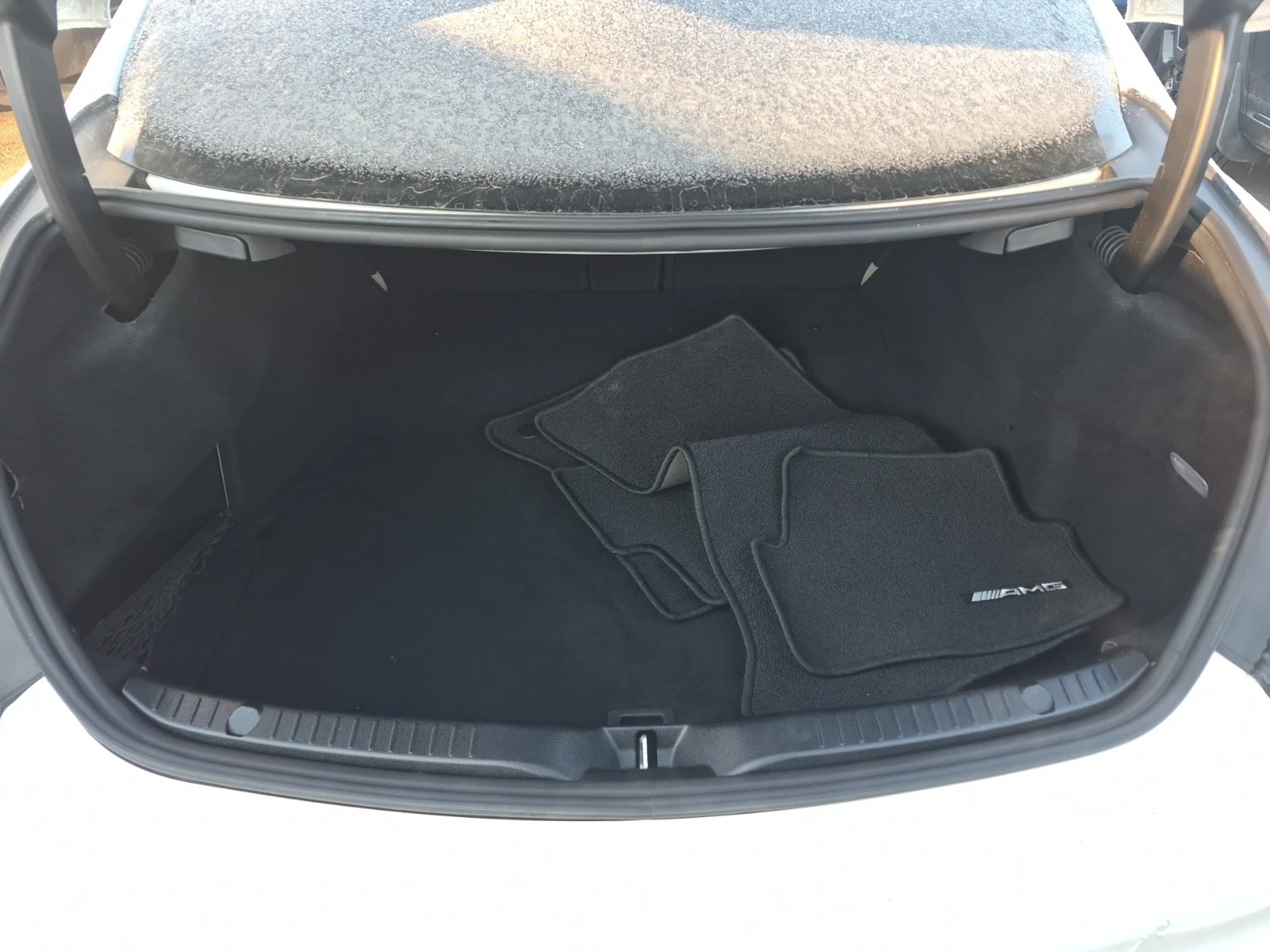 Mercedes-Benz C 63 AMG S * * CARFAX * * АВТО КРЕДИТ * * , снимка 12 - Автомобили и джипове - 54145247