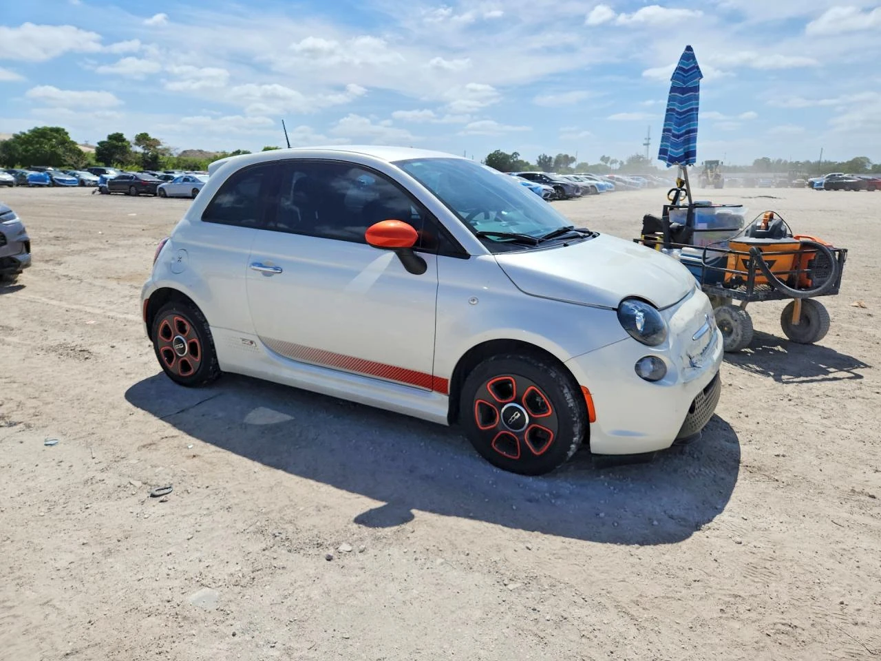 Fiat 500e Electric Hatch, снимка 4 - Автомобили и джипове - 54296999