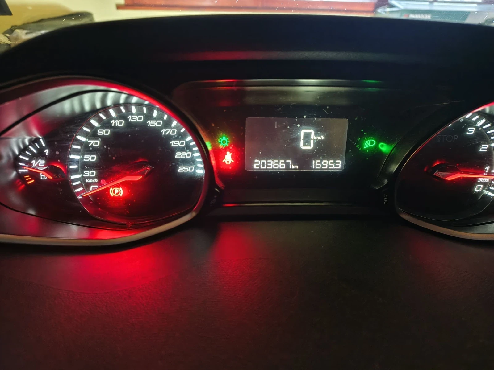 Peugeot 308 SW Allure - Сервизна история - Нов ангренаж, снимка 10 - Автомобили и джипове - 54346945