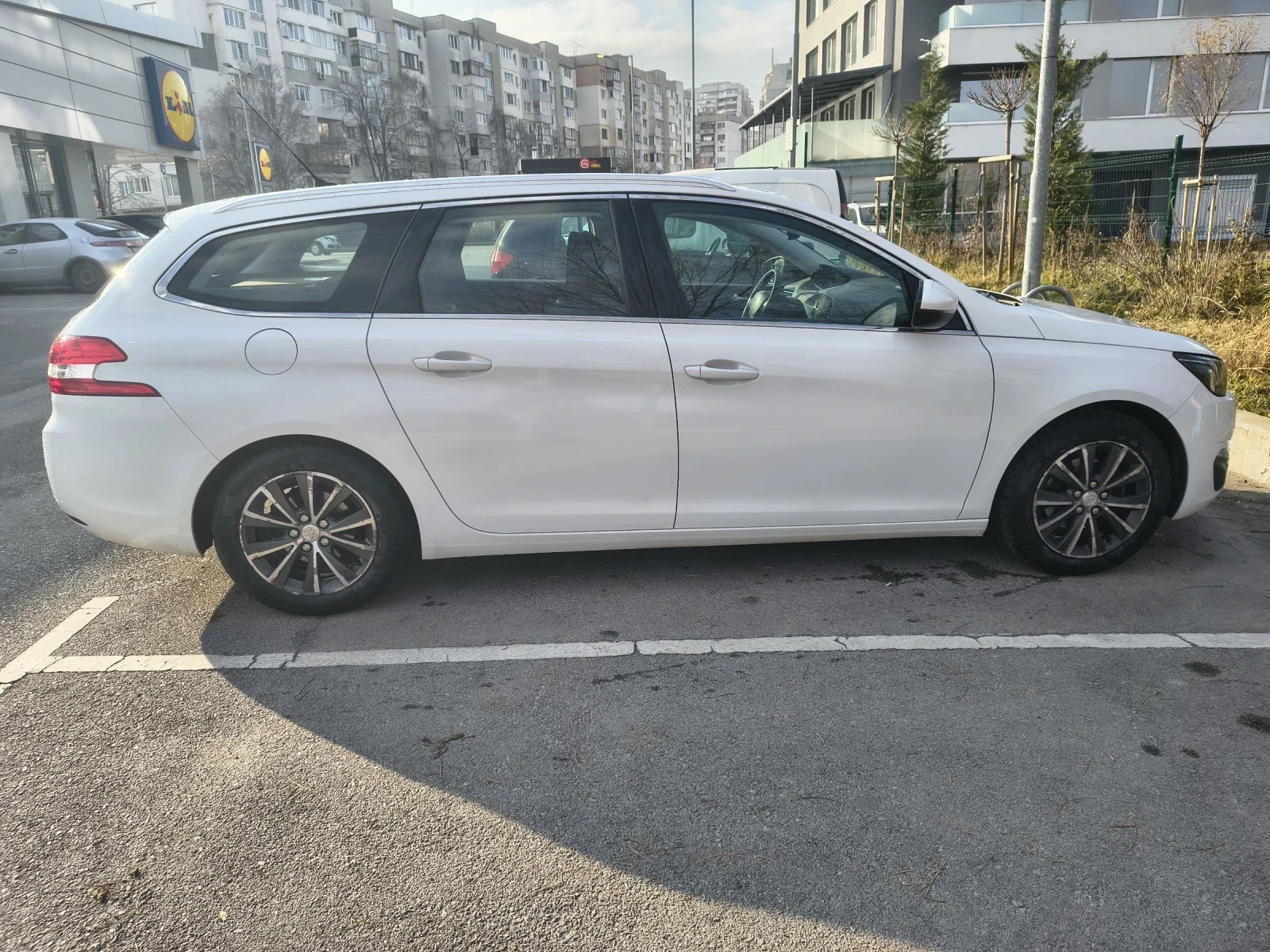 Peugeot 308 SW Allure - Сервизна история - Нов ангренаж, снимка 4 - Автомобили и джипове - 54346945