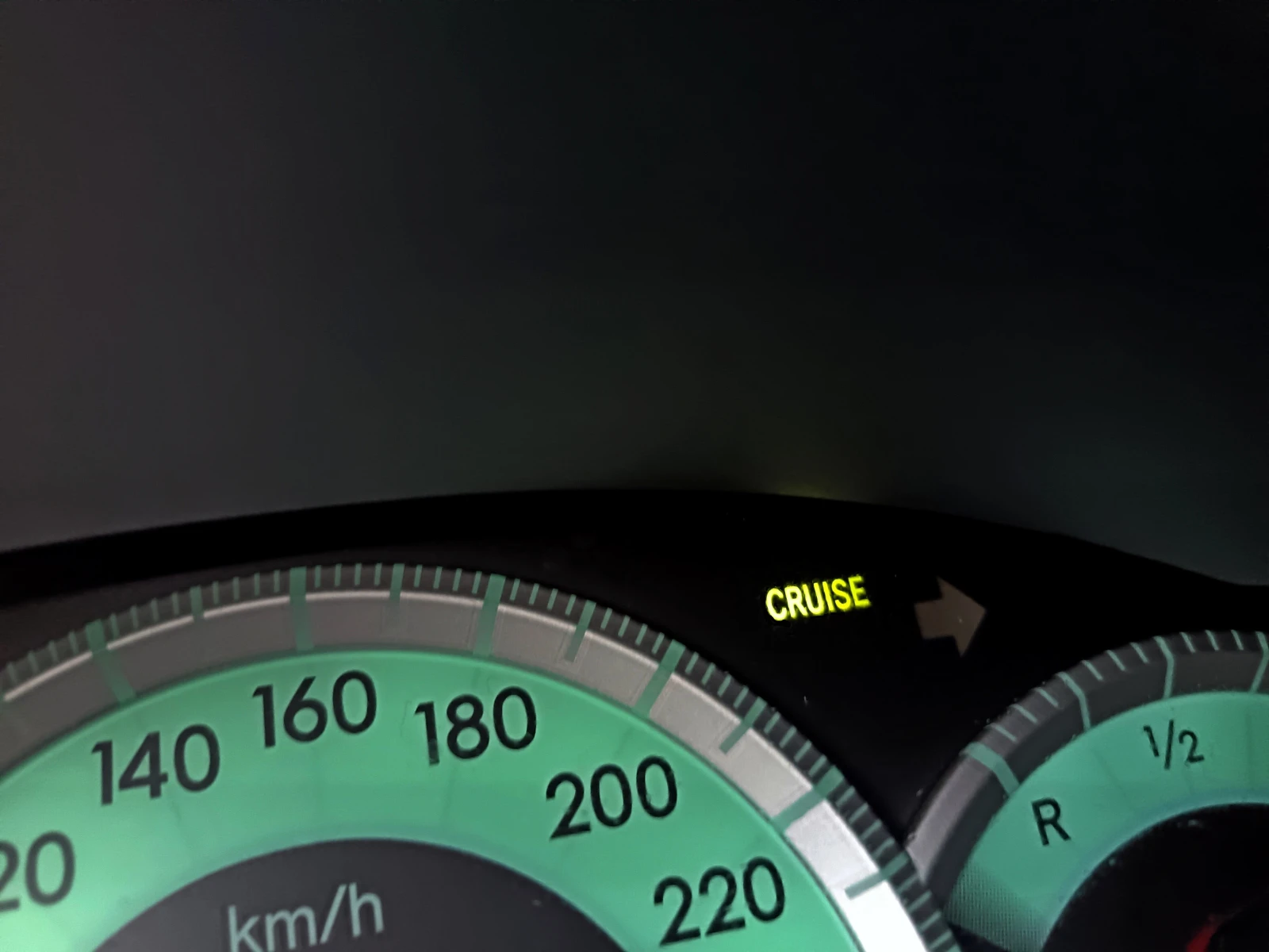 Toyota Corolla verso 2.2 D-4D, снимка 9 - Автомобили и джипове - 54662056