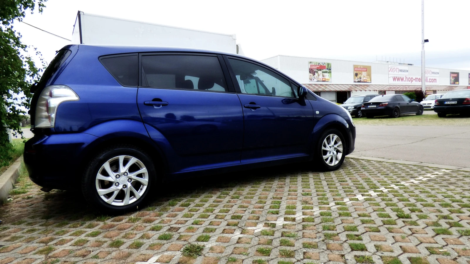 Toyota Corolla verso 2.2 D-4D, снимка 3 - Автомобили и джипове - 54662056