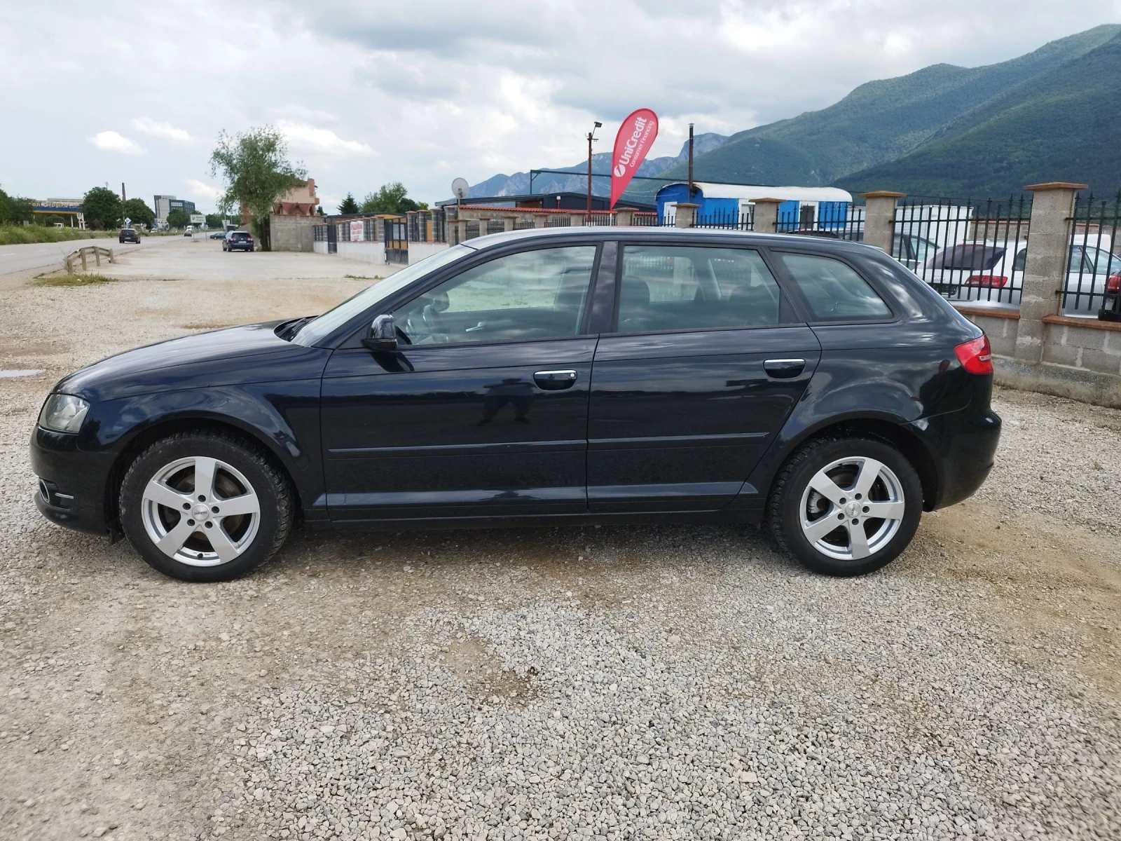 Audi A3 1.6 tdi 90 kc., снимка 2 - Автомобили и джипове - 54792940
